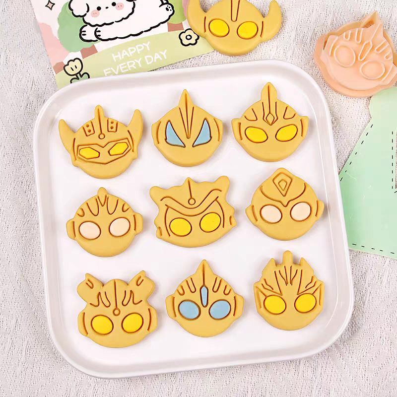 Kitchen Baking - Hot Anime Ultramans Series Cookie Mold